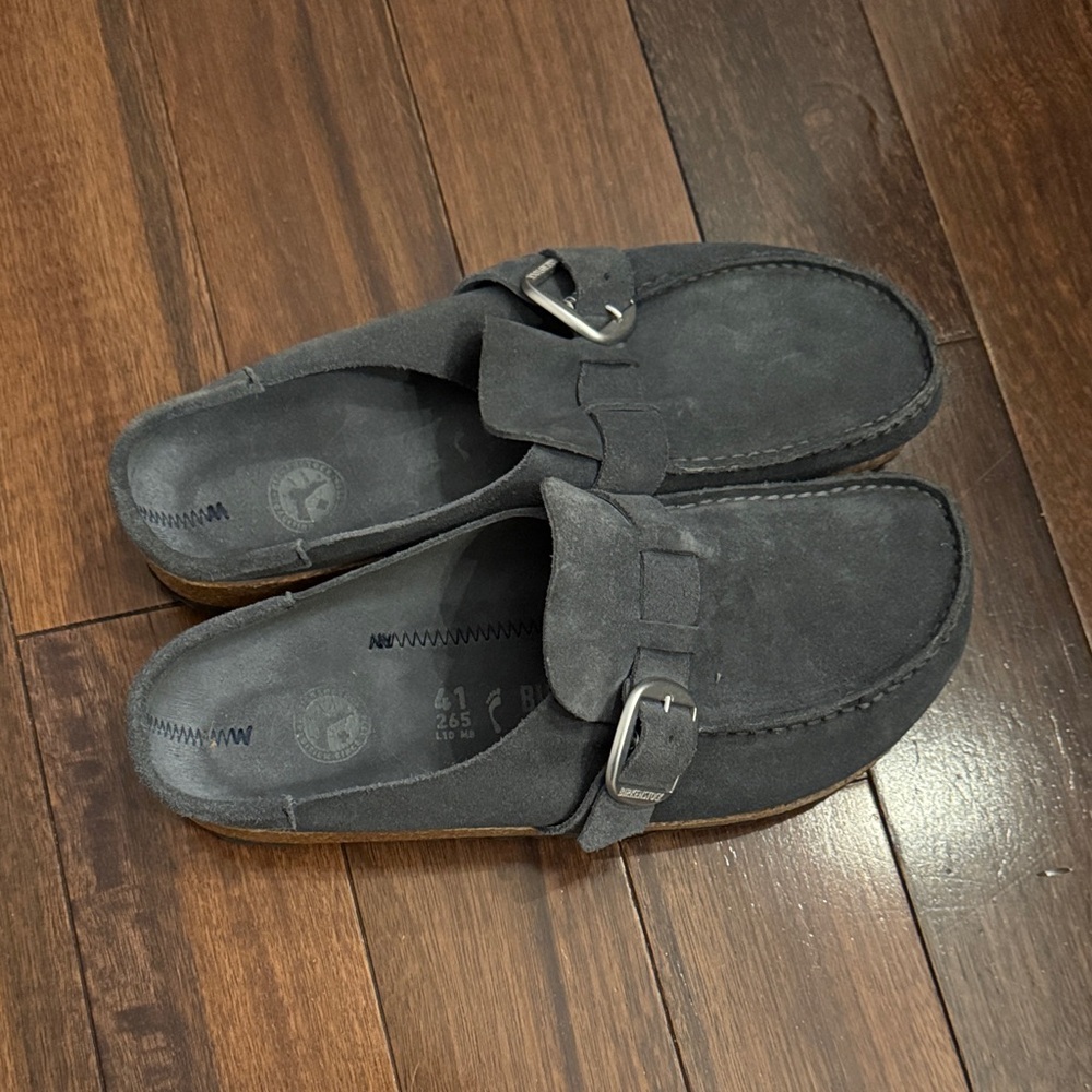 Birkenstock Buckley clog navy slip on